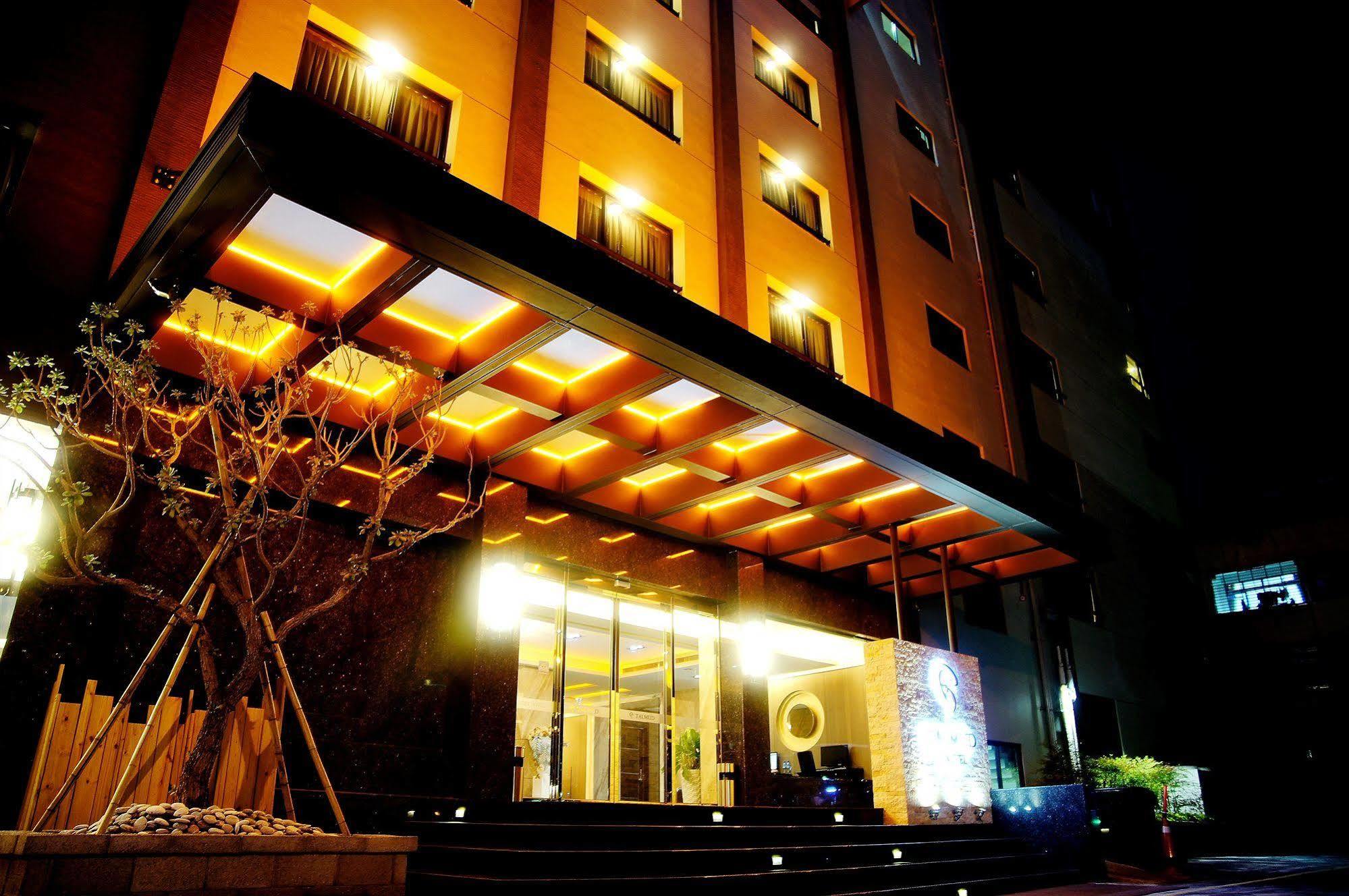 Talmud Hotel تايتشونغ المظهر الخارجي الصورة